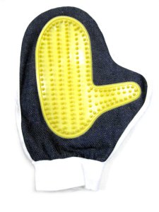 画像2: 【訳あり】ペティオ 抜け毛取りとマッサージのミット型ブラシ【メール便198円対応】 (2)