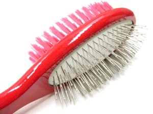 画像2: 【在庫品】ぺティオ　ダブルクッションブラシ（中）レッド　全犬種向き【定形外郵便390円対応】 (2)