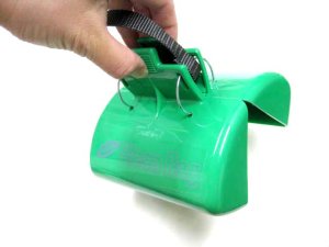 画像2: 【訳あり】三貴堂　デラックスクリーンバッグ小【犬のフンを掴む道具です・定形外郵便450円対応】 (2)