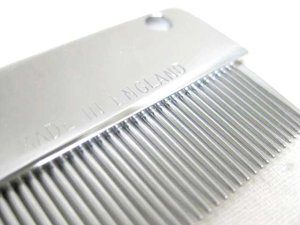 画像2: 英国製 ハインズ のみ取りぐし 【メール便140円対応】 (2)