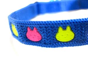 画像2: ぺティオ キャットマークカラー鈴付M のび〜る猫専用首輪 ピンク 首回り18〜23cm メール便120円対応 (2)