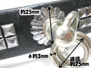 画像2: 【大変訳あり】ペティオ2列びょう付き平首輪(菊座鋲付)幅30mm日本犬用  (2)