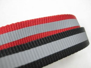 画像2: 【訳あり】ぺティオ セーフティカラー 大型犬首輪 首回り35-55cm ブラック【メール便180円対応】 (2)