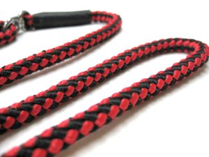 画像2: 【在庫品】ぺティオ　パイレンハンドラー　小型犬用引紐首輪付　10mm　レッド・ブラック【メール便185円対応】 (2)