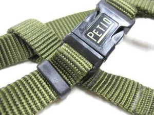 画像2: ぺティオ マスターハーネス 胴まわりサイズ35cm〜58cmの犬用胴輪 オリーブ 【メール便185円対応】 (2)