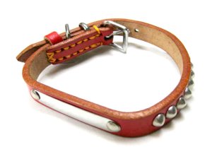 画像2: 【在庫限り】瀬川製作所剣鋲付一枚皮平首輪（1017）首回り29-35cmまでの犬用　幅18mm【定形外郵便140円対応】 (2)